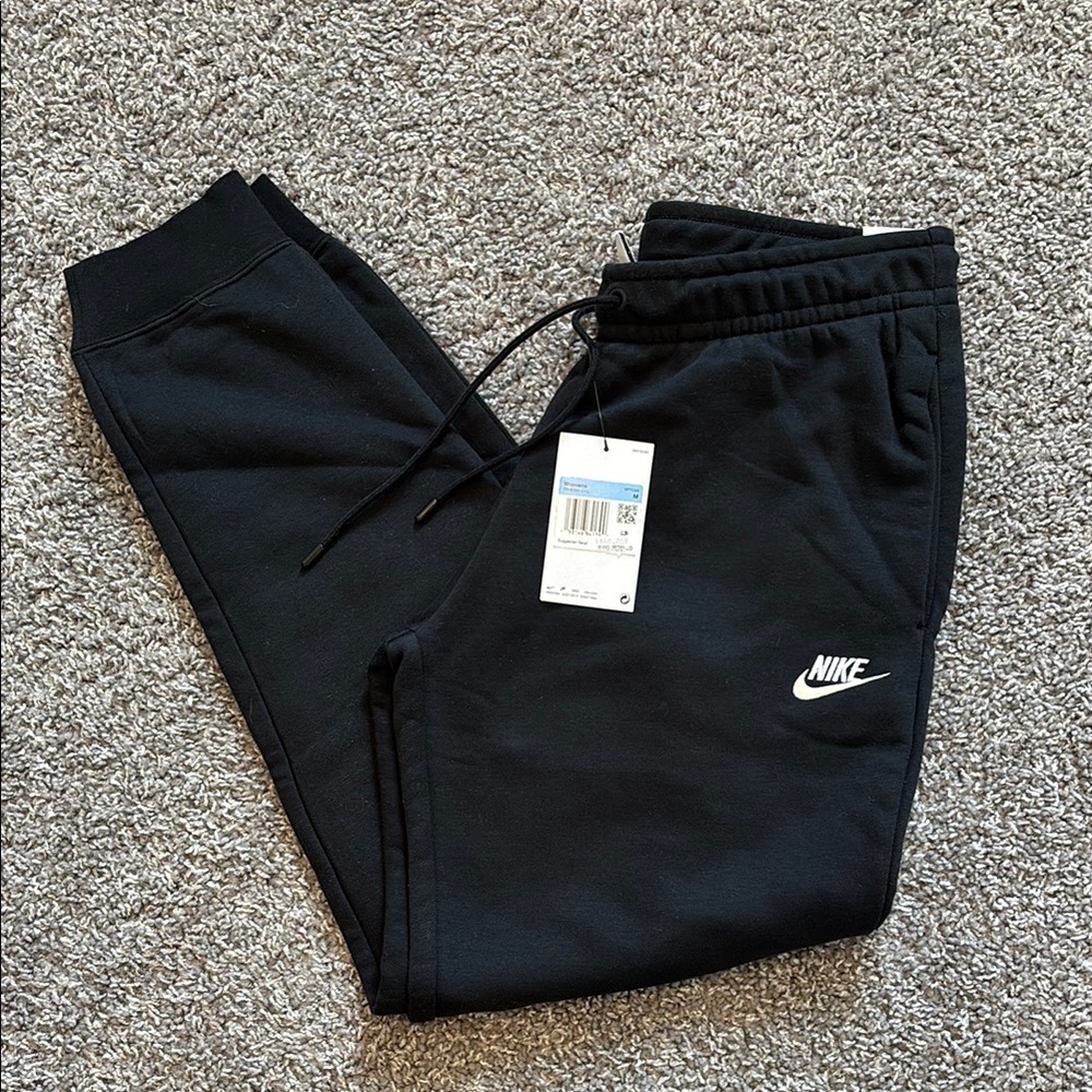 Black nike joggers